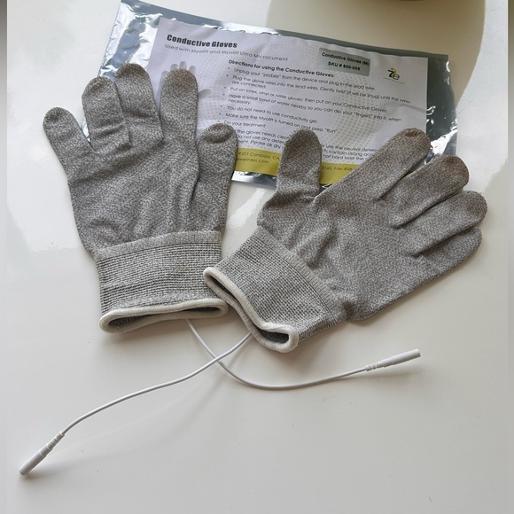Conductive Gloves for Myolift Microcurrent Device - Picture 4 of 4